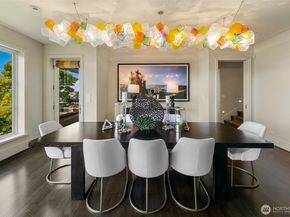 1065 Summit Avenue E, Seattle WA 98102