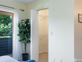 616 29th Avenue E Unit 5, Seattle WA 98112