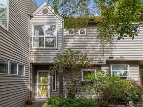 616 29th Avenue E Unit 5, Seattle WA 98112