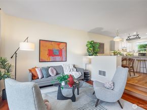 616 29th Avenue E Unit 5, Seattle WA 98112