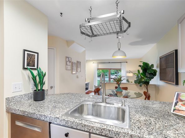 616 29th Avenue E Unit 5, Seattle WA 98112