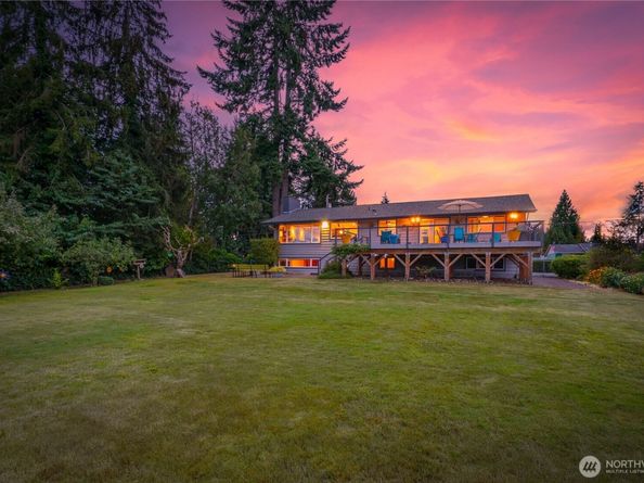 8831 Rivercrest Avenue, Everett WA 98208