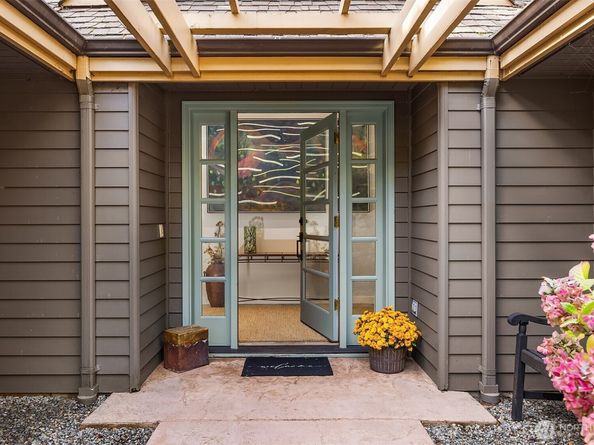 5815 NE Baker Hill Road, Bainbridge Island WA 98110