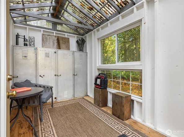 5815 NE Baker Hill Road, Bainbridge Island WA 98110