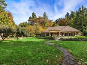 5815 NE Baker Hill Road, Bainbridge Island WA 98110