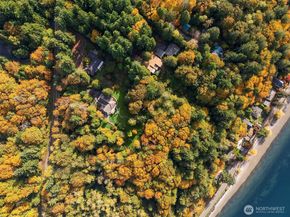 5815 NE Baker Hill Road, Bainbridge Island WA 98110