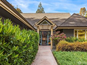 5815 NE Baker Hill Road, Bainbridge Island WA 98110