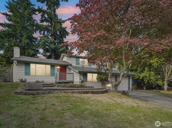 1261 150th Avenue SE, Bellevue WA 98007