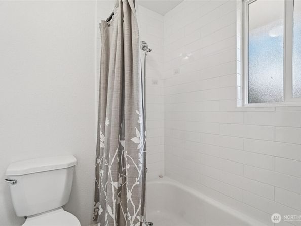 1261 150th Avenue SE, Bellevue WA 98007