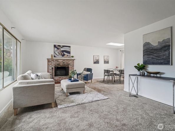 1261 150th Avenue SE, Bellevue WA 98007