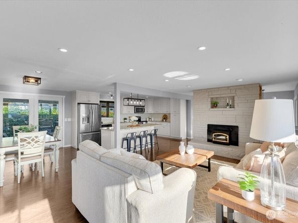 619 8th Avenue S, Edmonds WA 98020