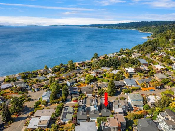 2329 NW 99th Street, Seattle WA 98117