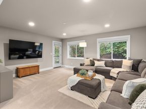 7223 NE 118th Court, Kirkland WA 98034