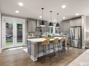 7223 NE 118th Court, Kirkland WA 98034