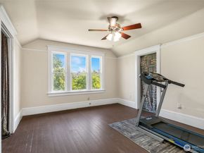 3836 Letitia Avenue S, Seattle WA 98118