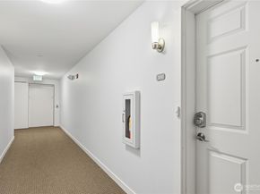 300 High School Road NE 300, Bainbridge Island WA 98110