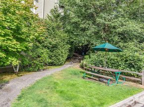 300 High School Road NE 300, Bainbridge Island WA 98110