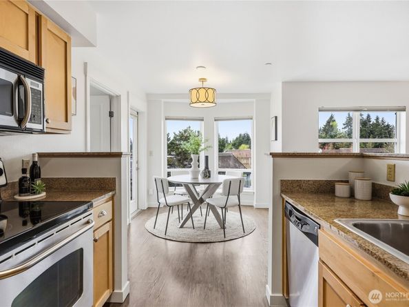 300 High School Road NE 300, Bainbridge Island WA 98110