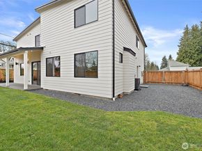 23706 84th Avenue W, Edmonds WA 98026