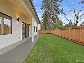 23706 84th Avenue W, Edmonds WA 98026