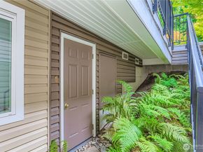 5000 NW Village Park Drive B111, Issaquah WA 98027