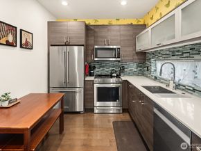 8358 19th Avenue NW B, Seattle WA 98117