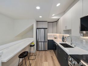 1004 N 48th Street C, Seattle WA 98103