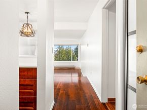 3601 24th Avenue W 207, Seattle WA 98199