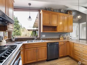 11782 Schold Road NW, Silverdale WA 98383
