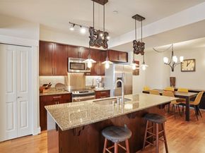 699 John Street 513, Seattle WA 98109