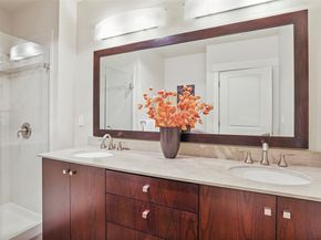 699 John Street 513, Seattle WA 98109