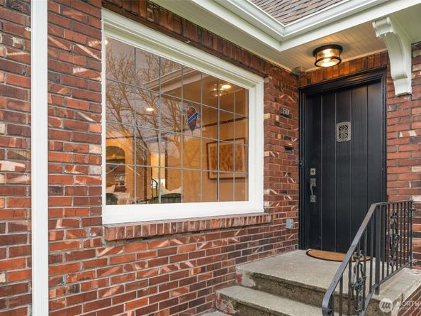 821 NW 57TH Street, Seattle WA 98107