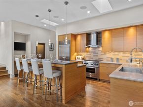 1014 Belfair Road, Bellevue WA 98004