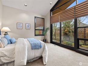 1014 Belfair Road, Bellevue WA 98004