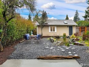 2303 N 193rd Street, Shoreline WA 98133