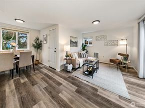 2303 N 193rd Street, Shoreline WA 98133