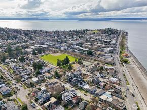 2628 58th Avenue SW, Seattle WA 98116