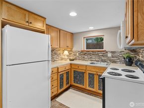 5719 East Drive, Everett WA 98203