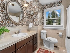 5719 East Drive, Everett WA 98203