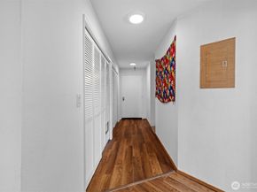 303 13th Avenue E 301, Seattle WA 98102