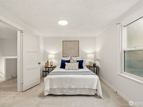 921 N 50th Street, Seattle WA 98103