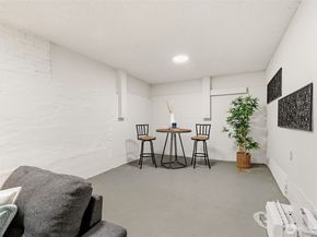 921 N 50th Street, Seattle WA 98103