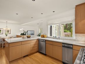 1716 Bellevue Way NE, Bellevue WA 98004