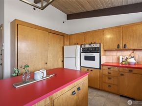 3921 25th Avenue S, Seattle WA 98108