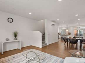 15729 NE 14th Aly, Bellevue WA 98008