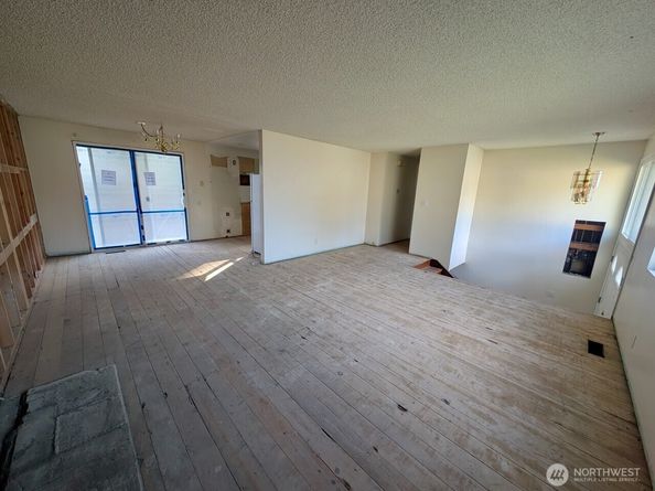 22508 51st Avenue W, Mountlake Terrace WA 98043