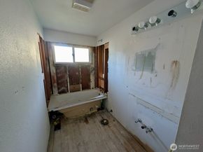 22508 51st Avenue W, Mountlake Terrace WA 98043