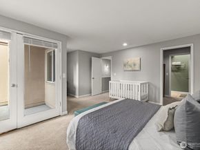 8225 212th Street SW 304, Edmonds WA 98026