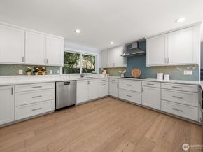 4830 88th Place SE, Mercer Island WA 98040