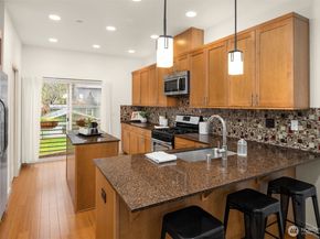 1139 Bradner Place S, Seattle WA 98144